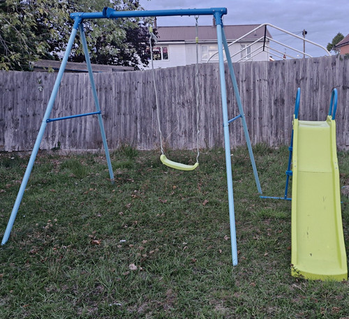 Kids garden swing and - garden,